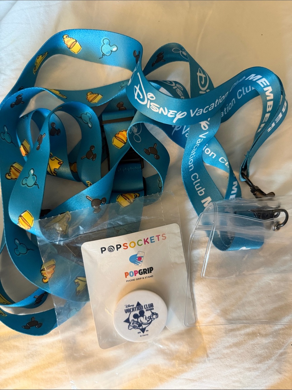 Blue Disney Vacation Club (DVC) Lanyard with DVC PopSocket PopGrip
